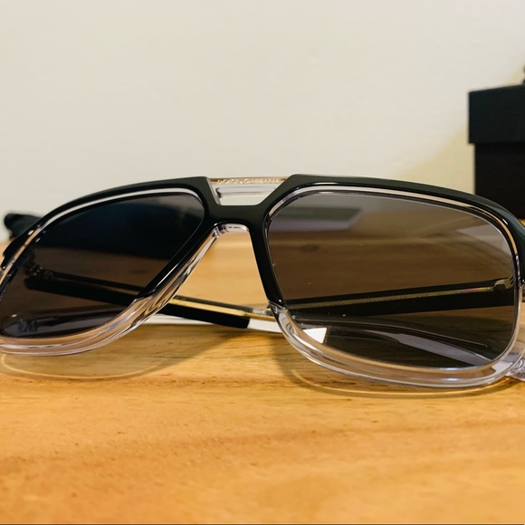 Dolce & Gabbana sunglasses - Picture 3 of 4